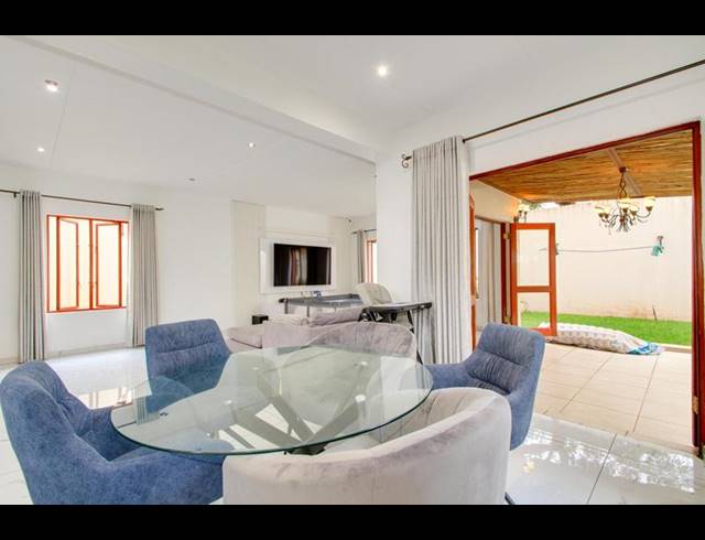 3 BEDROOM HOUSE FOR SALE IN CRAIGAVON